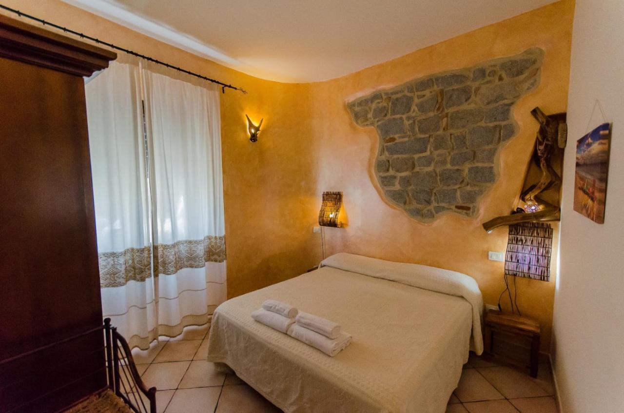 Bed&Breakfast La Pavoncella Bed and Breakfast Tortolì Esterno foto